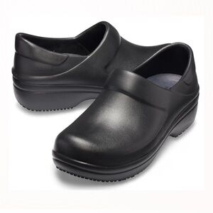CROCS Neria Pro II Work Clogs NEW 🏷️